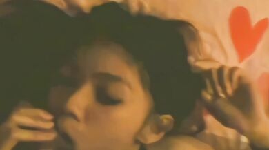 Quan hệ bằng miệng khi nằm cho đến khi ăn hết lông