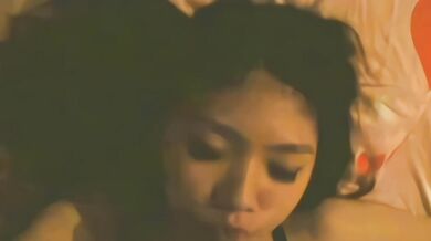 Quan hệ bằng miệng khi nằm cho đến khi ăn hết lông