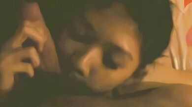 Quan hệ bằng miệng khi nằm cho đến khi ăn hết lông