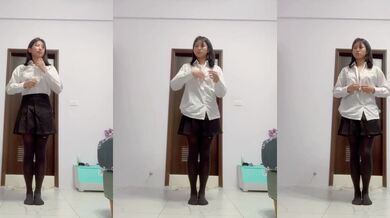 Con chó cái selfie cho chủ xem