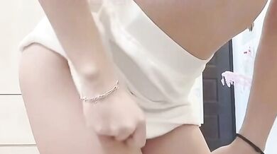 コントラストが可愛いショートヘアの女の子の自撮りコレクション