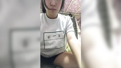 可愛日本妹妹用馬克筆自慰