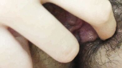 女子高生がマンコに触れる 2