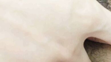 女子高生がマンコに触れる 2