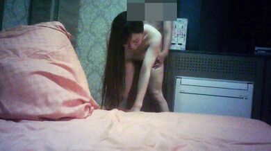 立ち姿のバックパック美人