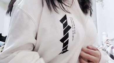 胸元露出自撮り03