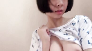 09 Little Slut
