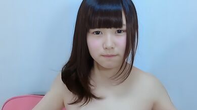 Em gái trung học ngực to siêu dễ thương 2